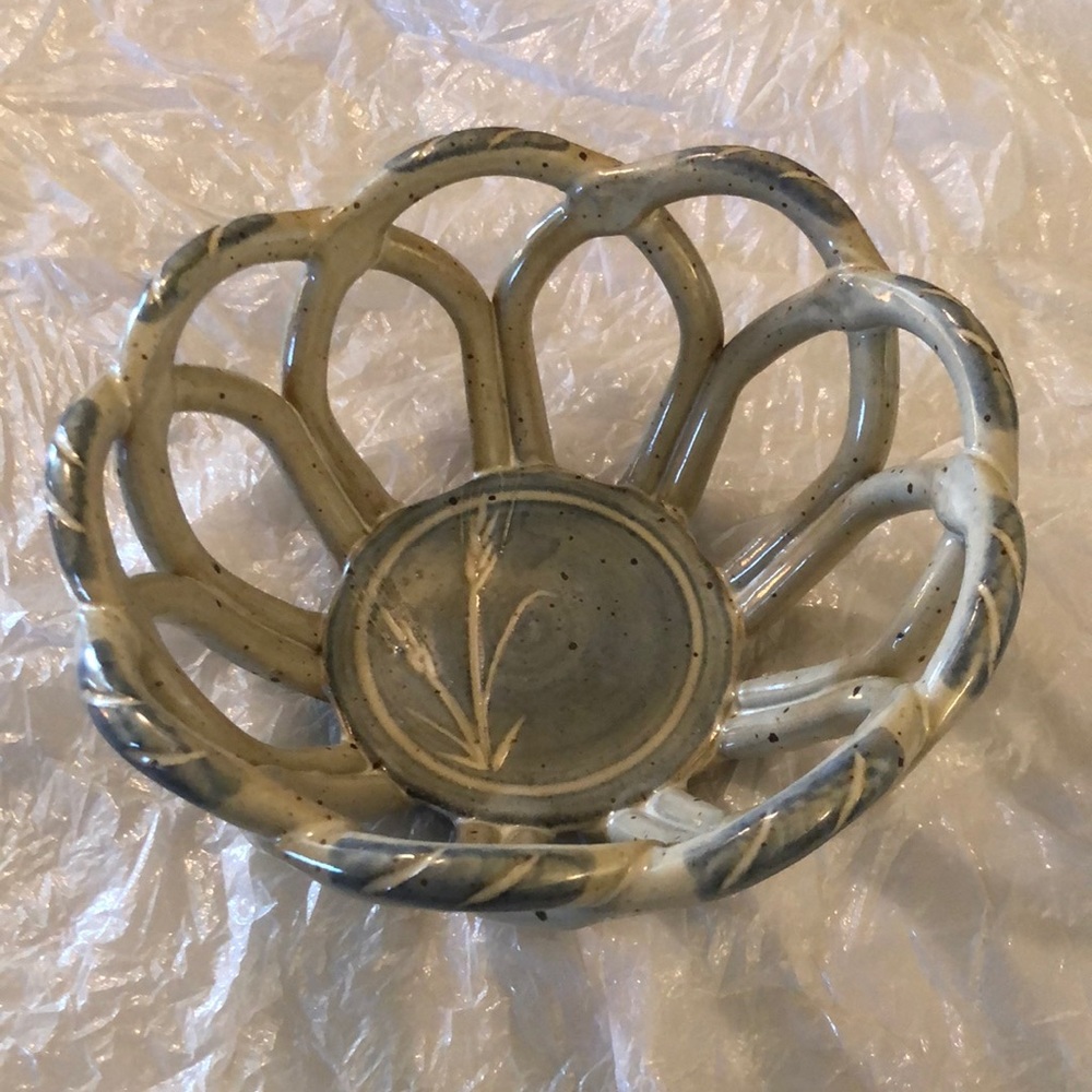 Handmade Woven Lattice Ceramic Braided Bread Basket